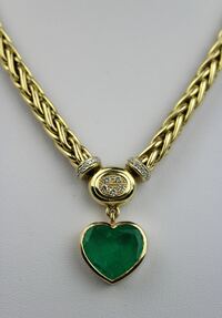 Smaragd-Collier in Herzform mit Diamanten Kolumbianischer Smaragd ca. 8 ct. Rufpreis  4.000.-
